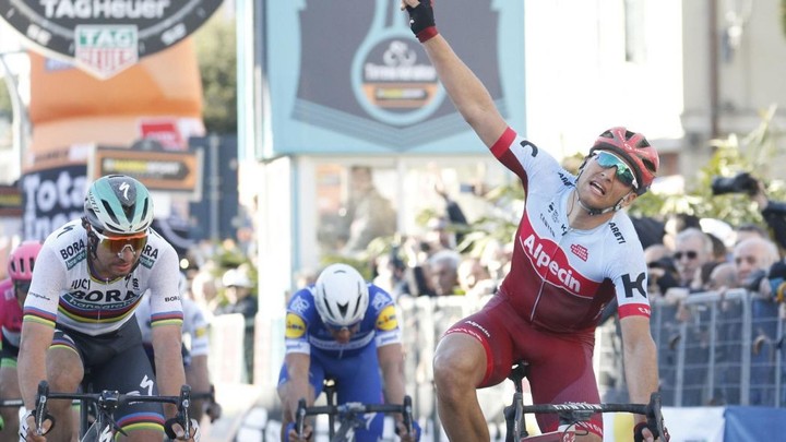 V šprintérskom závere iba Kittel nad sily Sagana. Mal poškodené koleso